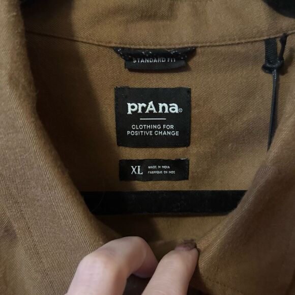 NWT- Prana- Men’s Tan Dolberg 100% Cotton Flannel PaTCH Pocket Shirt, XL - Picture 2 of 7